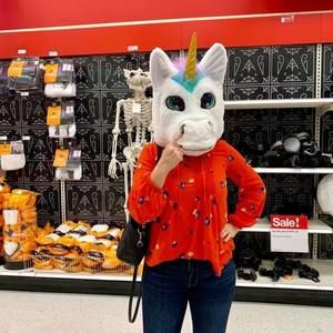 Meet your Posher, Laura